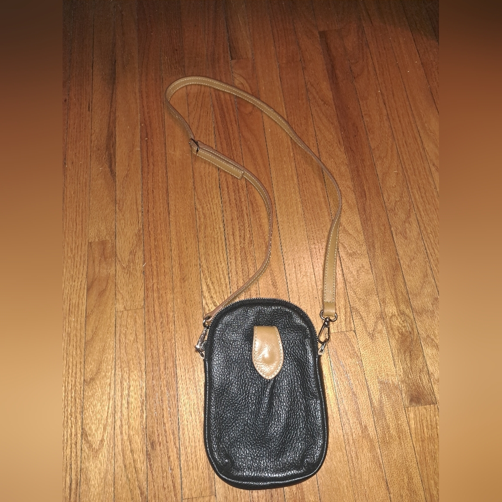 Divina Firenze black and tan pebbled leather small crossbody bag, like new. - Picture 4 of 4